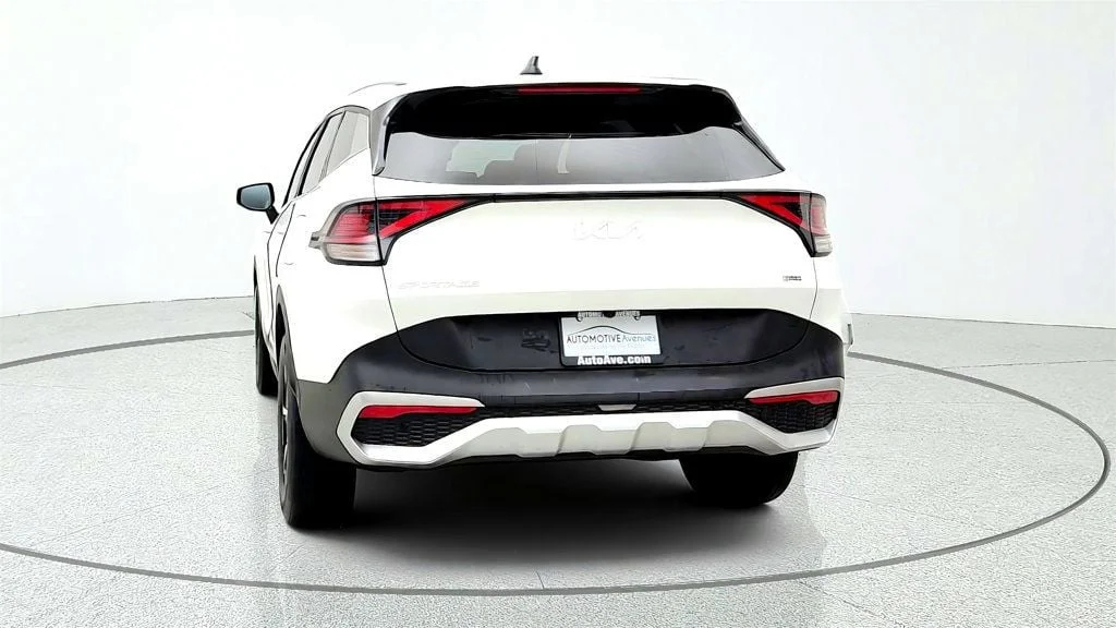 Used 2023 Snow White Pearl Kia LX AWD image 6