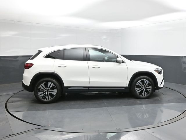 Used 2025 White Mercedes-Benz GLA 250 image 11