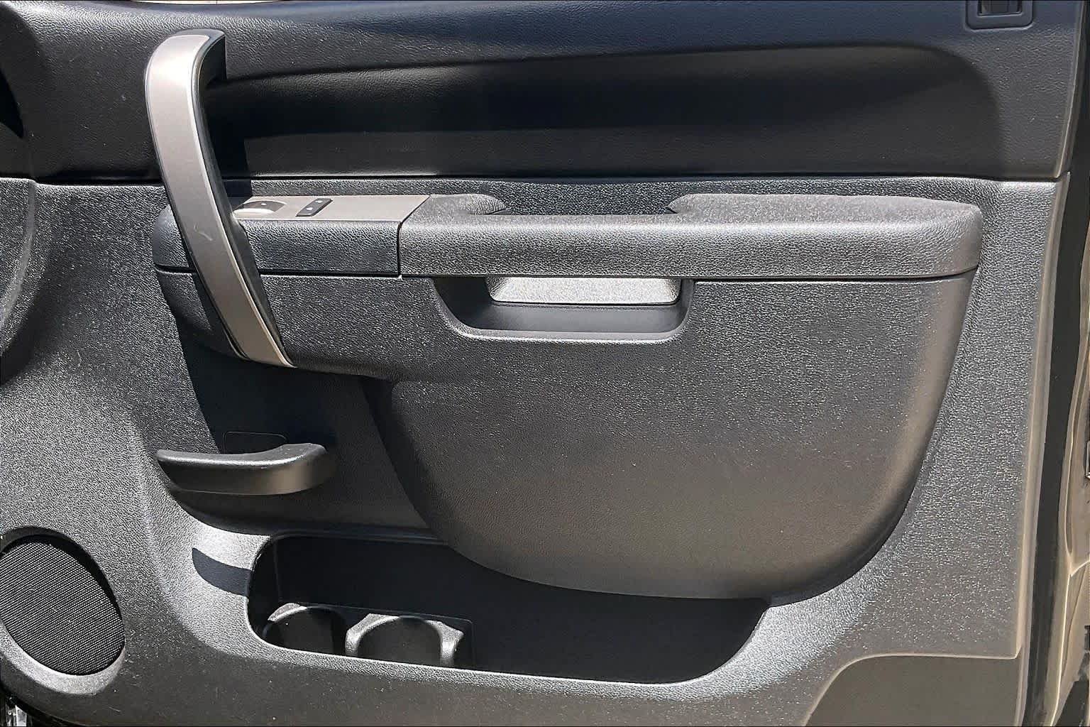 Used 2011 BLACK Chevrolet LT image 19