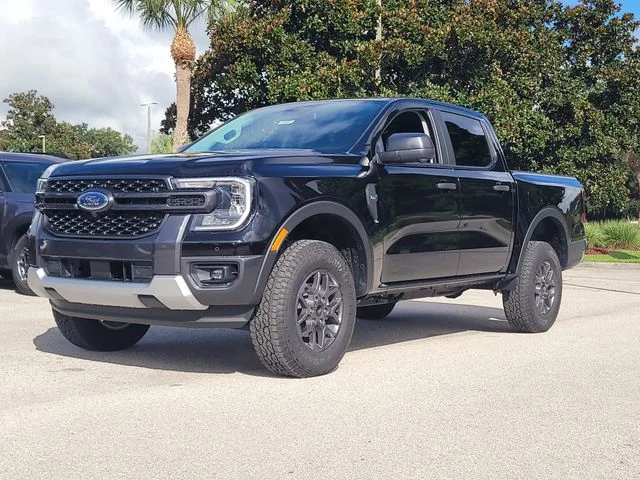 New 2026 Shadow Black Ford XLT image 31