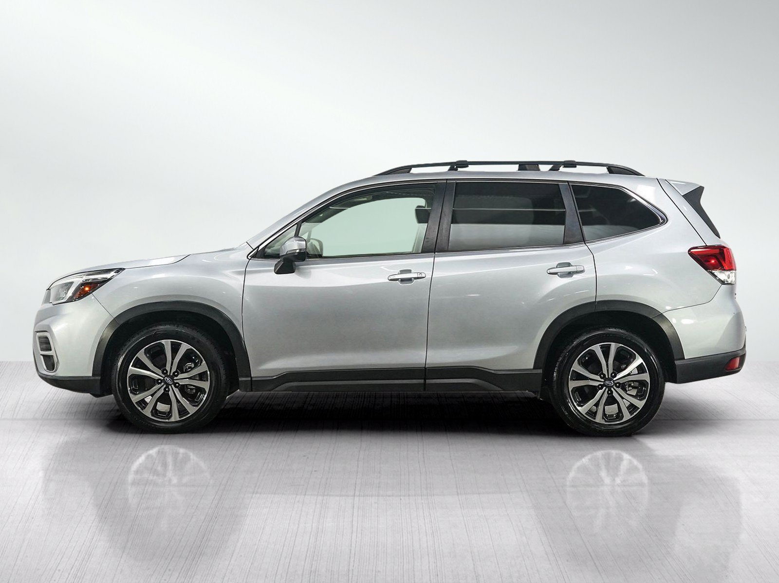 Used 2019 Subaru Forester Limited with VIN JF2SKAUC9KH548646 for sale in Burnsville, Minnesota
