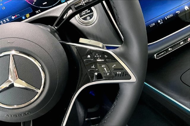 New 2026 MANUFAKTUR Moonlight White Metallic Mercedes-Benz E 450 image 42