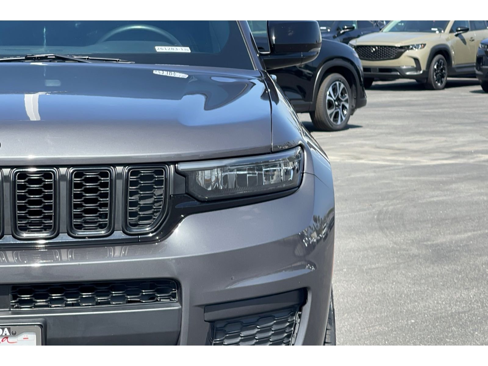 Used 2022 Baltic Gray Metallic Clearcoat Jeep Altitude image 51