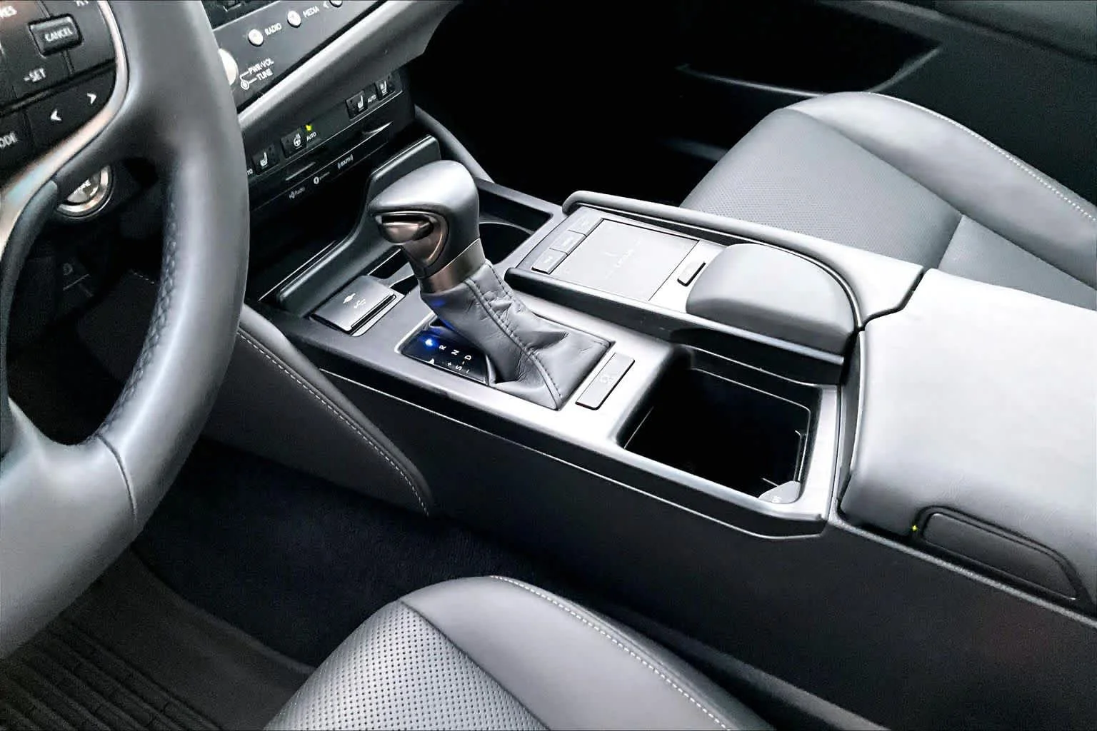 Certified Used 2022 EMINENT WHITE PEARL Lexus  image 18