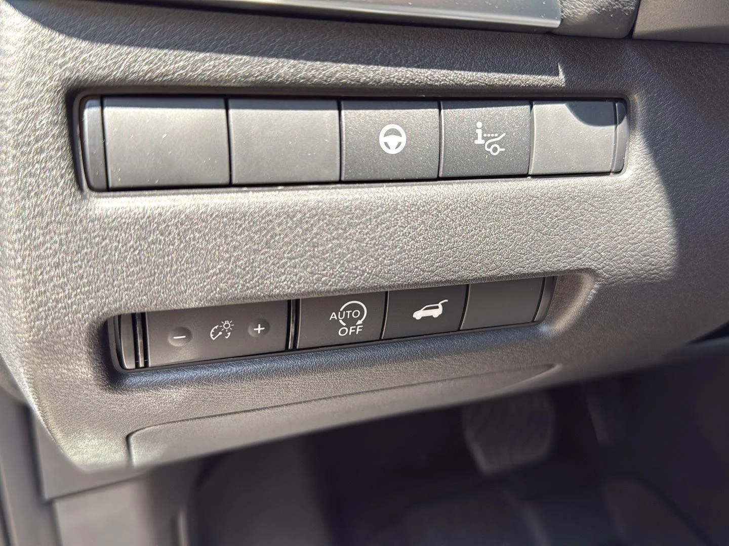 New 2026 Boulder Gray Pearl/Super Black Nissan Platinum image 21