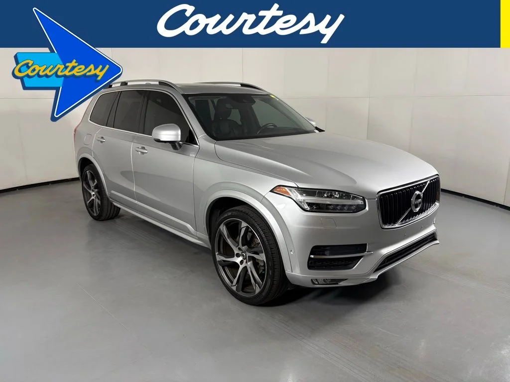 2019 Volvo XC90 T6 Momentum AWD's photo