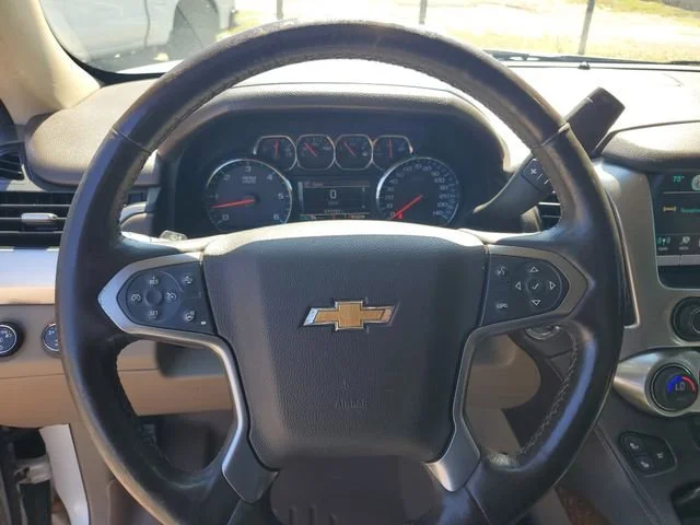 Used 2016 IRIDESCENT PEARL TRICOAT Chevrolet LTZ image 11