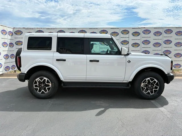 2026 Ford Bronco Outer Banks 4x4's photo