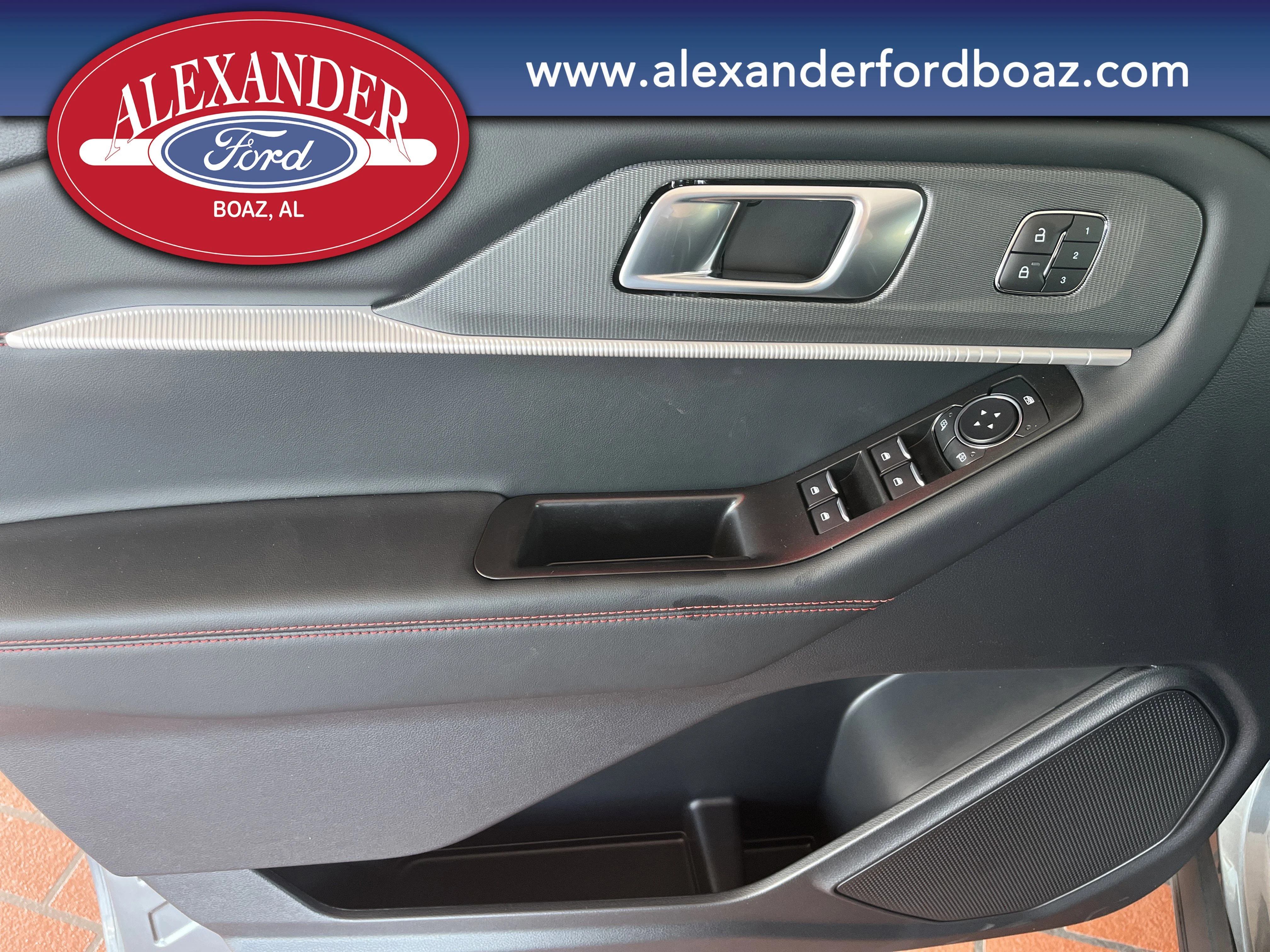 New 2026 Carbonized Gray Metallic Ford ST-Line image 11