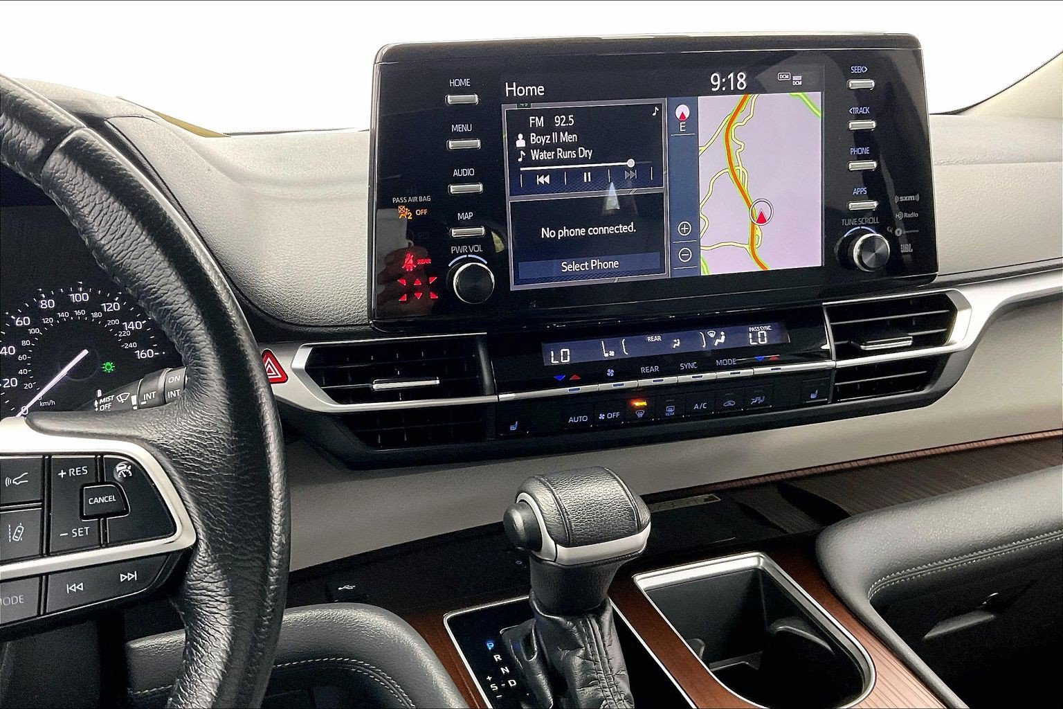 Used 2022 Wind Chill Pearl Toyota XLE image 5