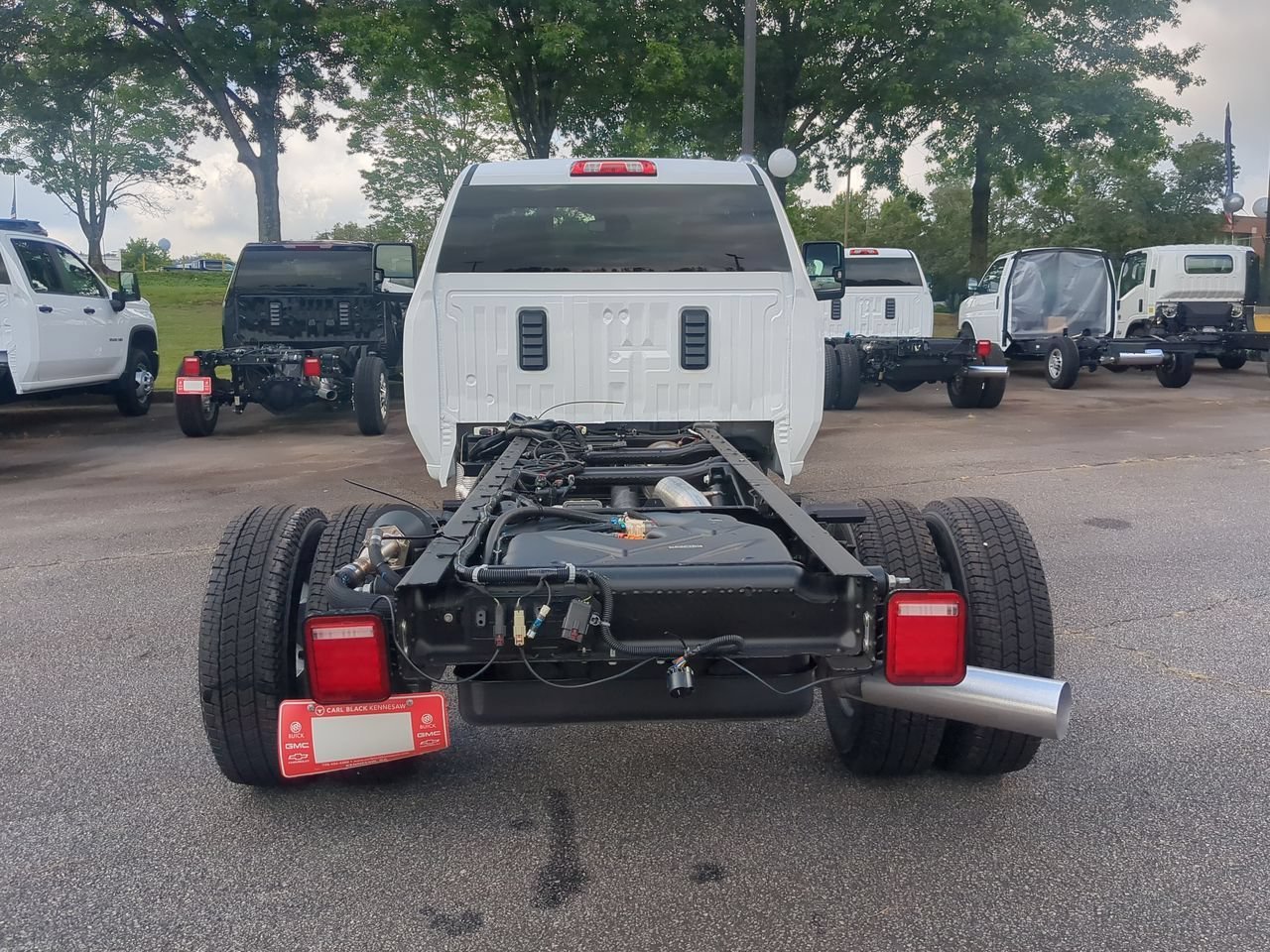 New 2026 Summit White GMC Pro image 7