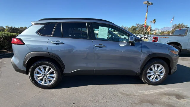 Used 2023 Silver Toyota LE image 3