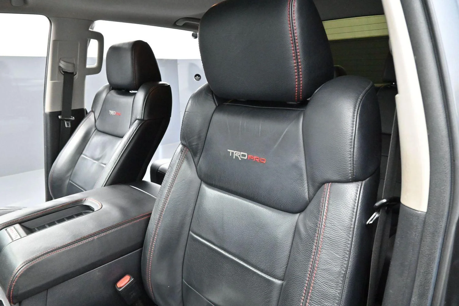 Used 2020 Magnetic Gray Metallic Toyota SR5 image 14