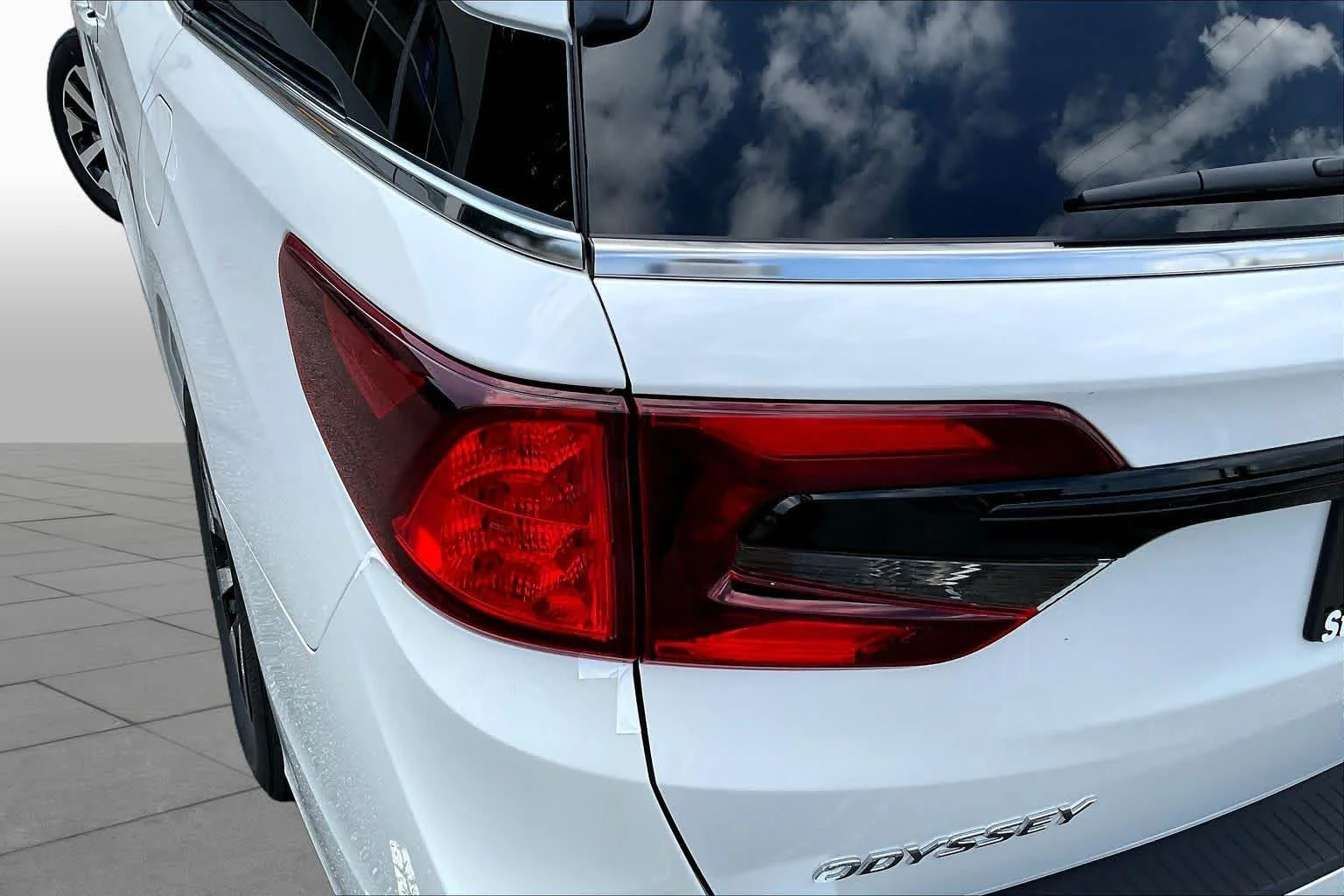 New 2026 Platinum White Pearl Honda EX-L image 14