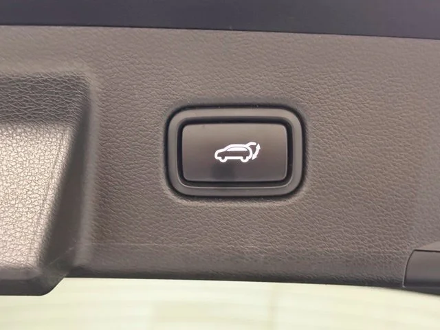 Used 2022 Black Kia EX image 39