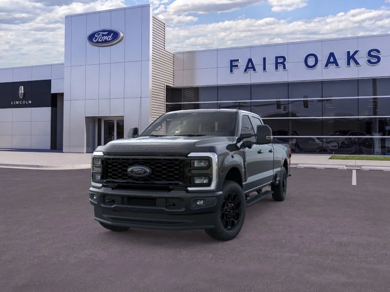 New 2026 Agate Black Metallic Ford XLT image 2
