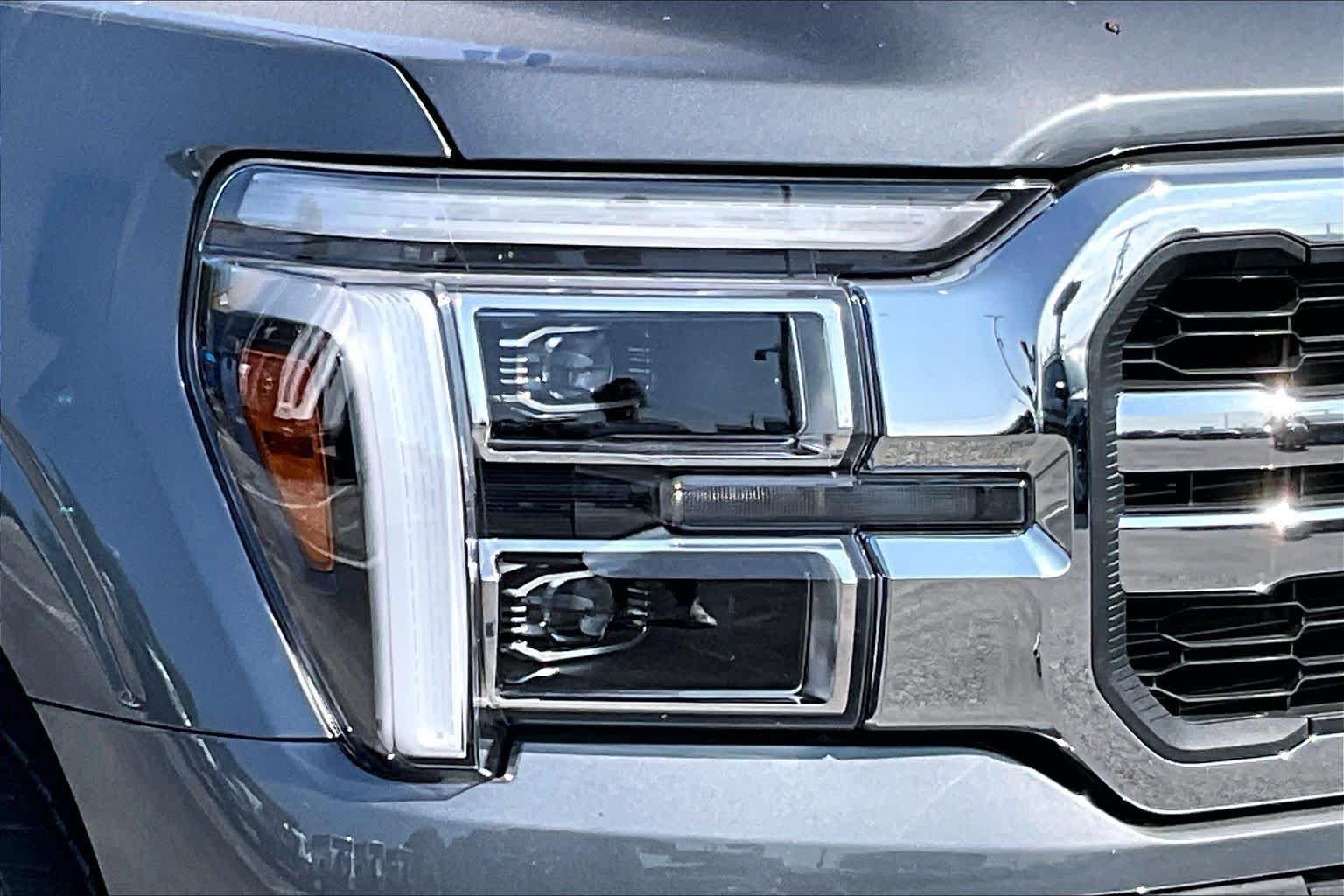 New 2026 Carbonized Gray Metallic Ford Lariat® image 10