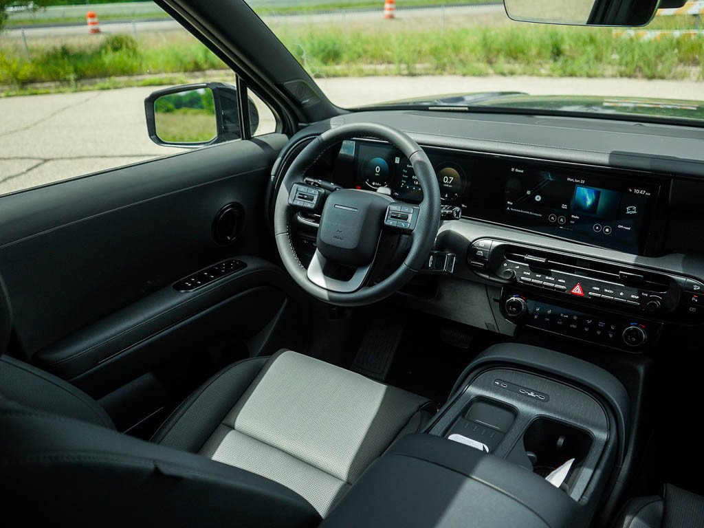New 2026 Pacific Sapphire Hyundai XRT Pro AWD image 16