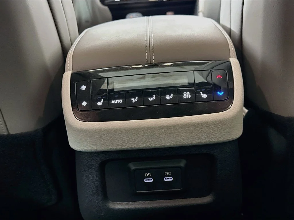Certified Used 2027 Black INFINITI LUXE image 34