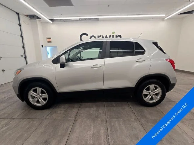 Used 2020 Chevrolet Trax LS with VIN KL7CJKSB3LB335411 for sale in Springfield, MO