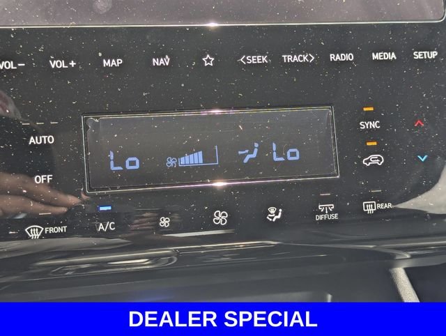 Used 2024 Gray Hyundai SEL image 21