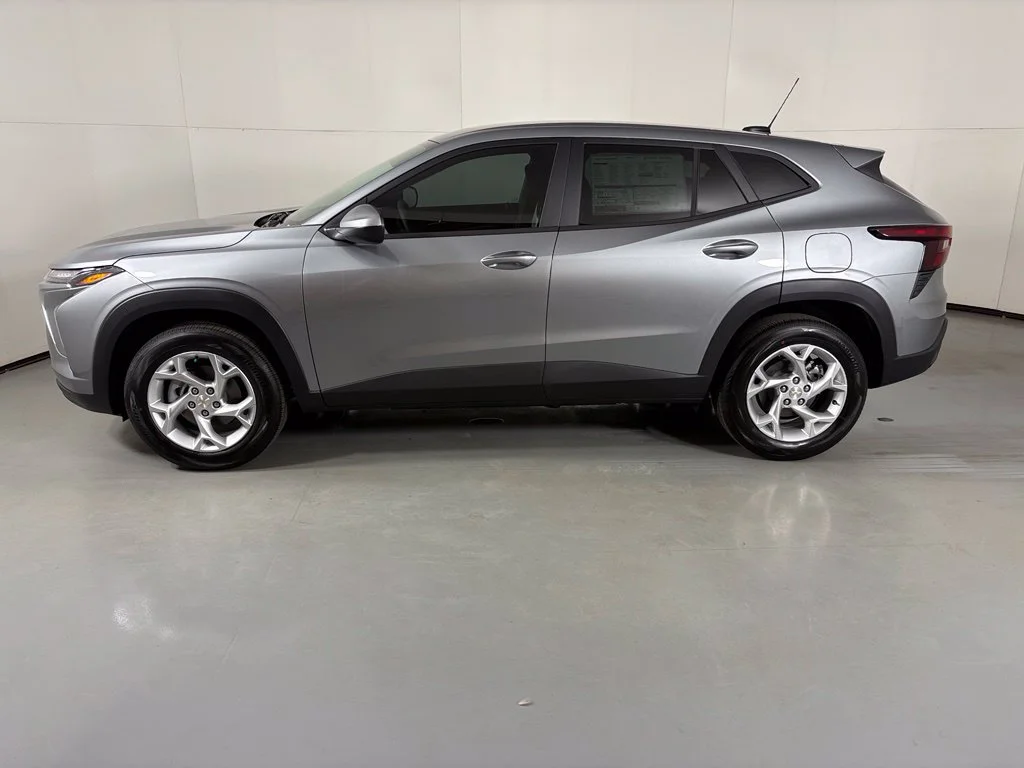 2026 Chevrolet Trax LS - Photo 6