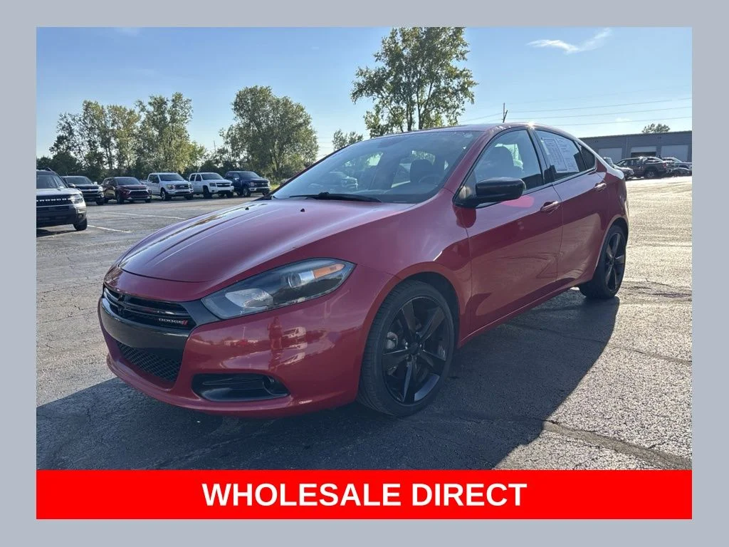 Used 2016 Red Dodge SXT image 1