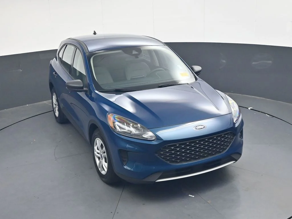Used 2020 Green Ford S image 23