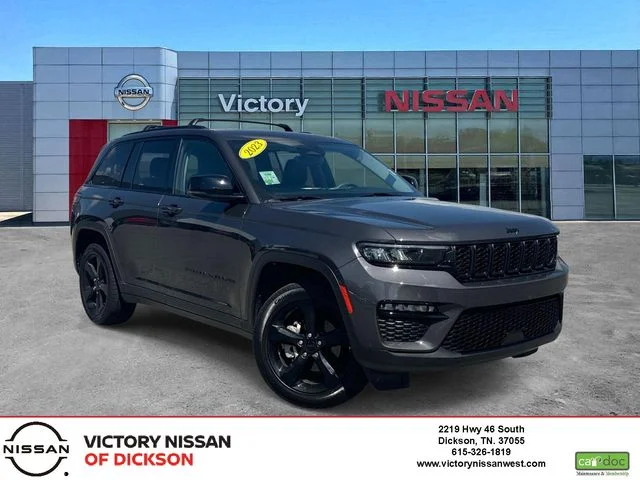 Used 2023 Gray Jeep Limited image 1
