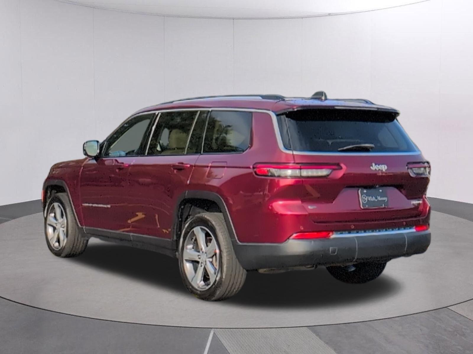Used 2021 Velvet Red Pearlcoat Jeep Limited image 3
