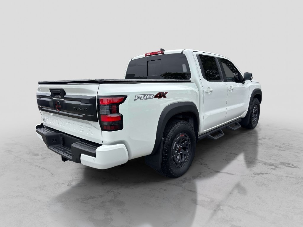 Used 2025 White Nissan PRO-4X image 5