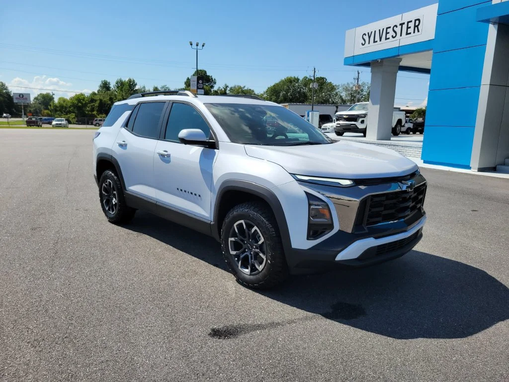 New 2027 Polar White Tricoat Chevrolet ACTIV image 8