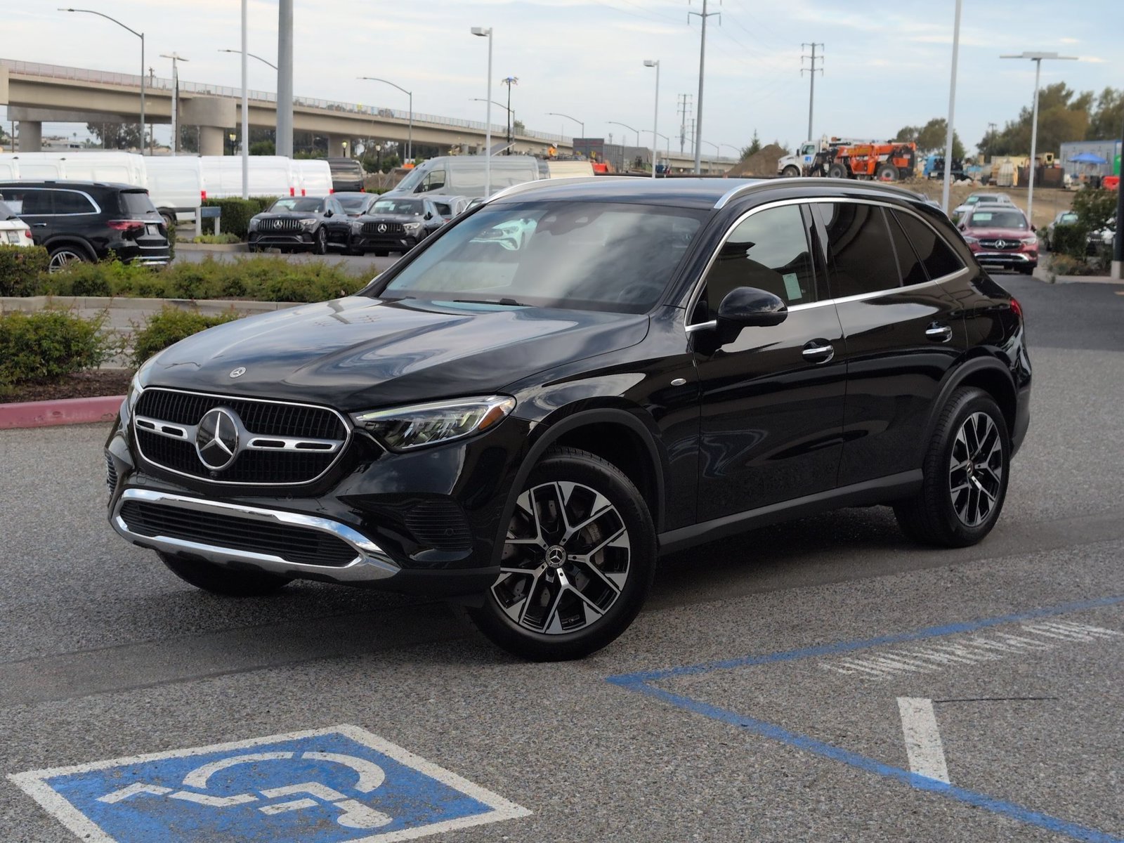 Certified Used 2025 Black Mercedes-Benz GLC 350e image 1
