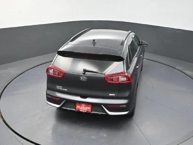 Used 2018 Gray Kia EX image 28