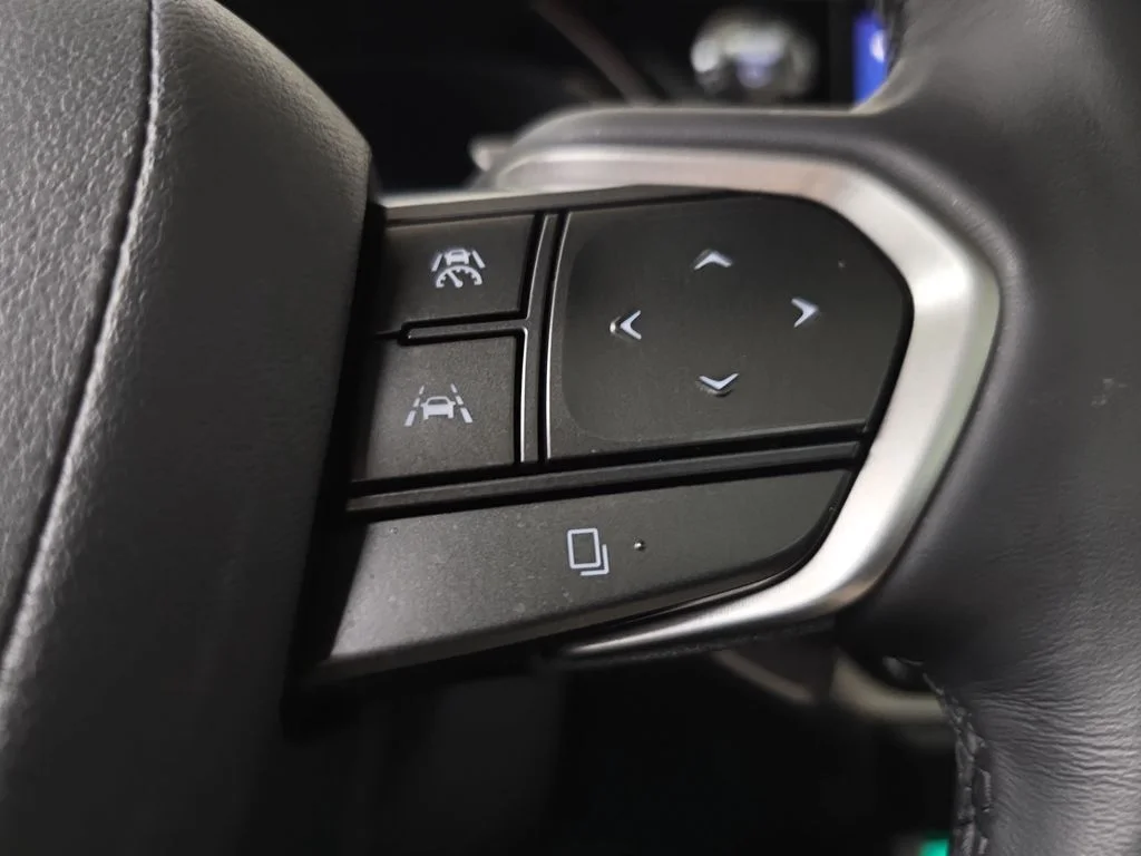 Certified Used 2025  Lexus 450h+ Luxury image 18
