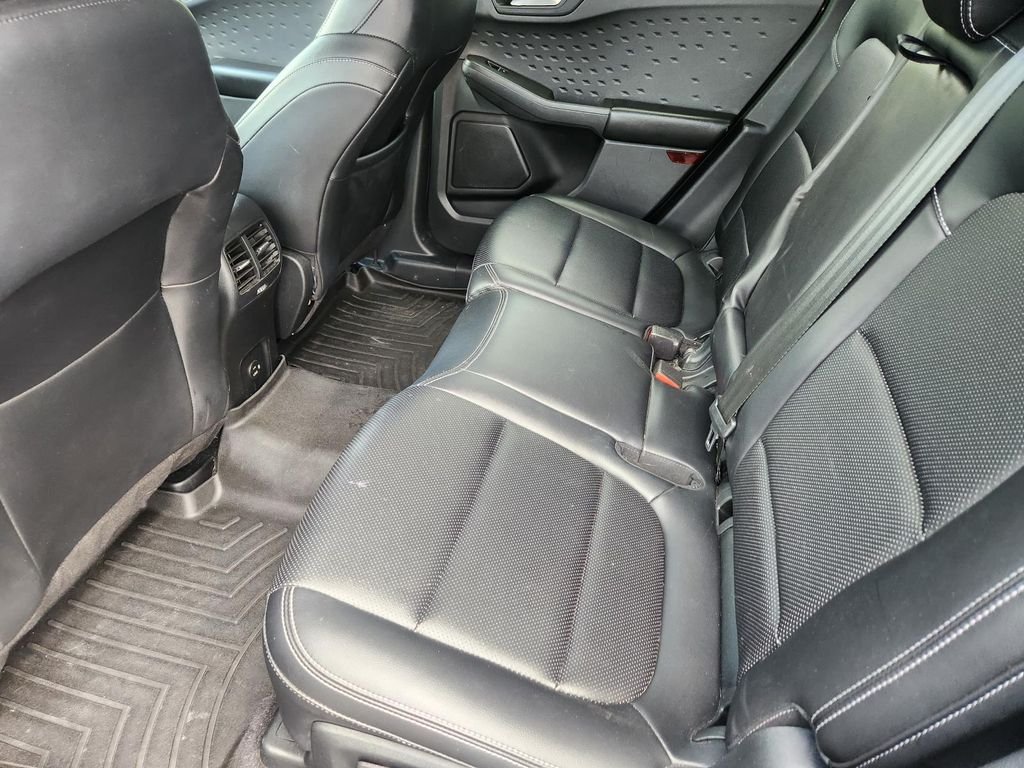 Used 2020 Gray Ford SE Sport image 23