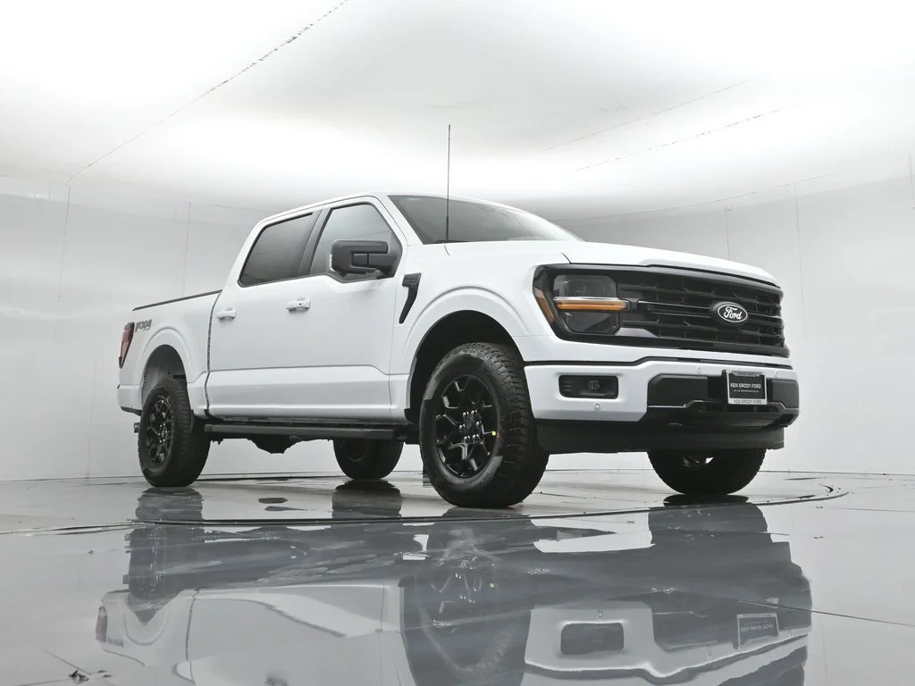 New 2026 Oxford White Ford XLT image 46