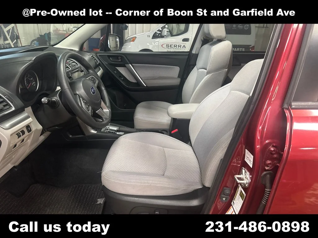 Used 2018 Red Subaru 2.5i Premium image 14