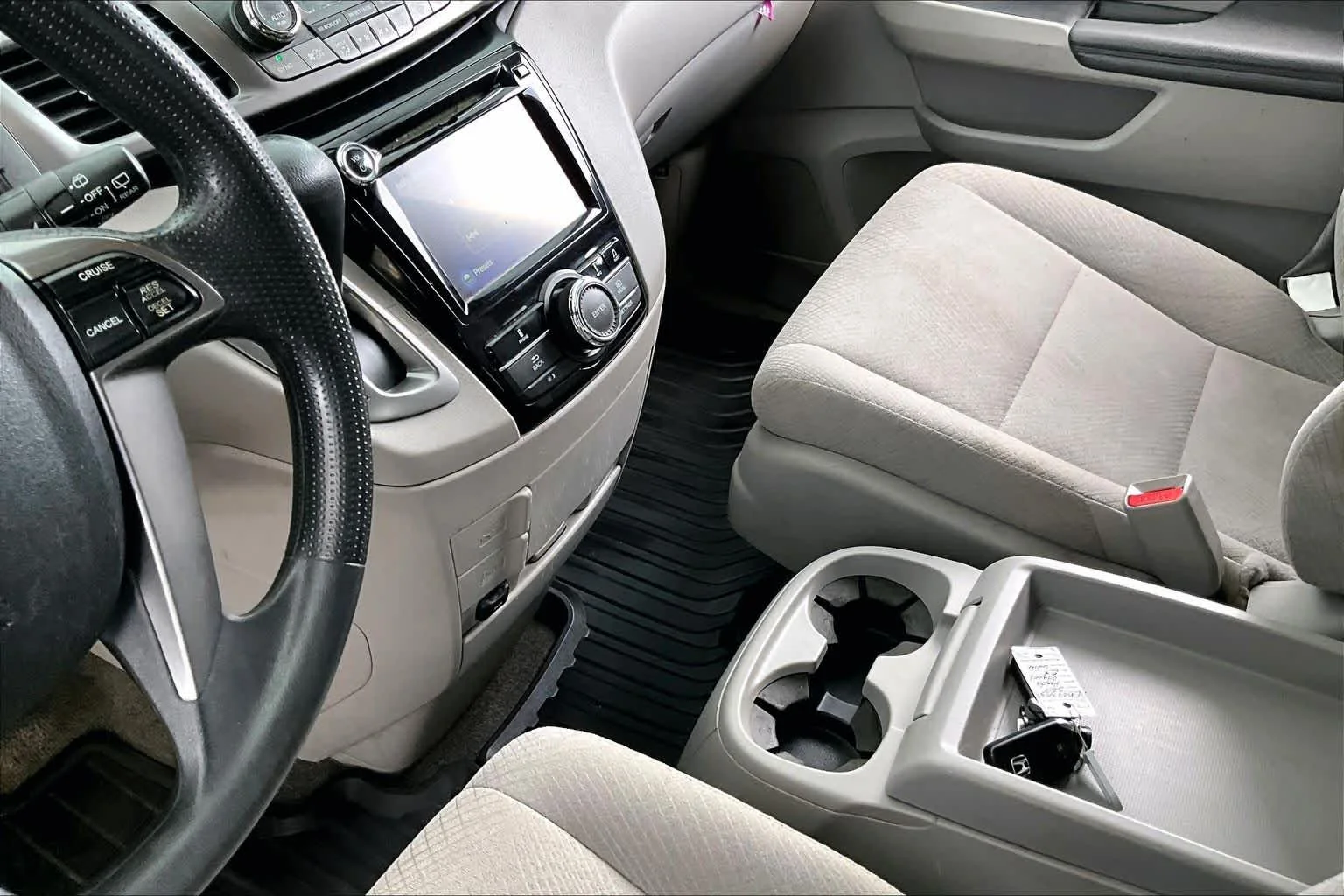 Used 2014 Alabaster Silver Metallic Honda EX image 16
