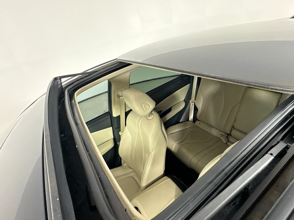 Used 2024 Majestic Black Pearl Acura Technology Package image 27
