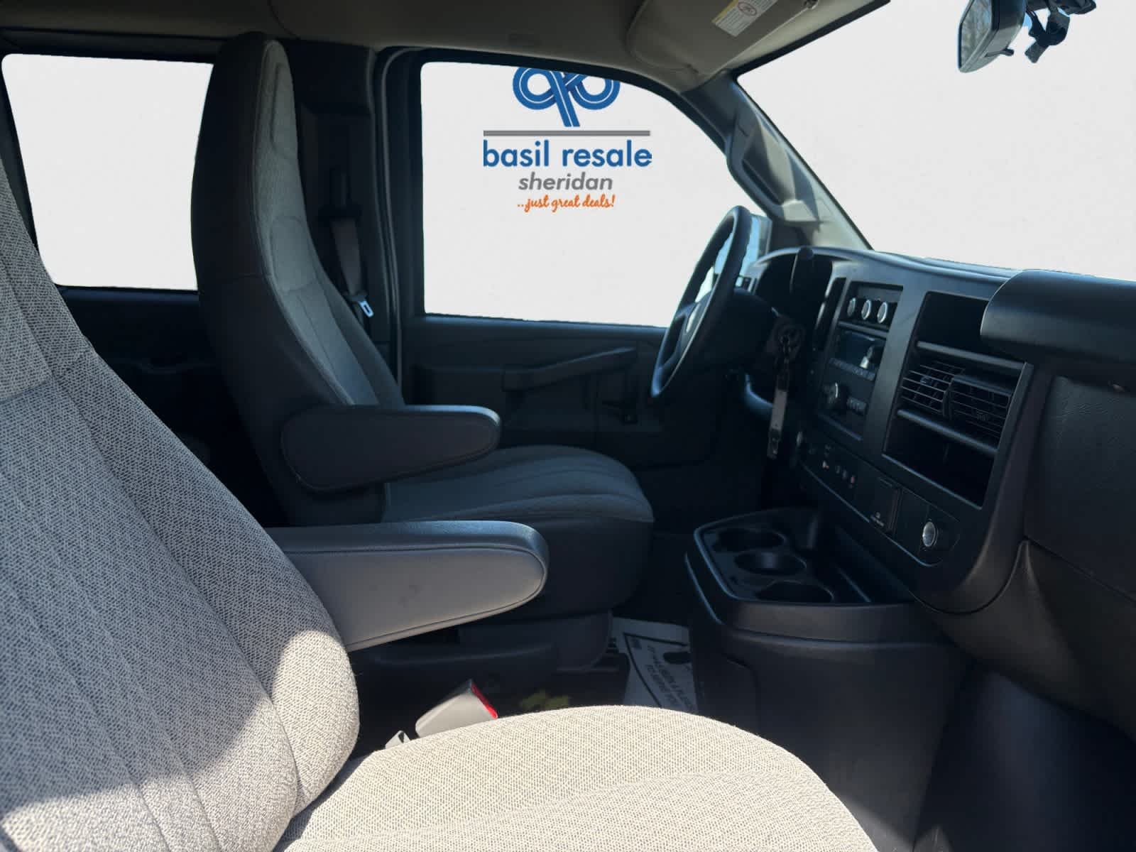 Used 2023 Summit White Chevrolet LS image 17