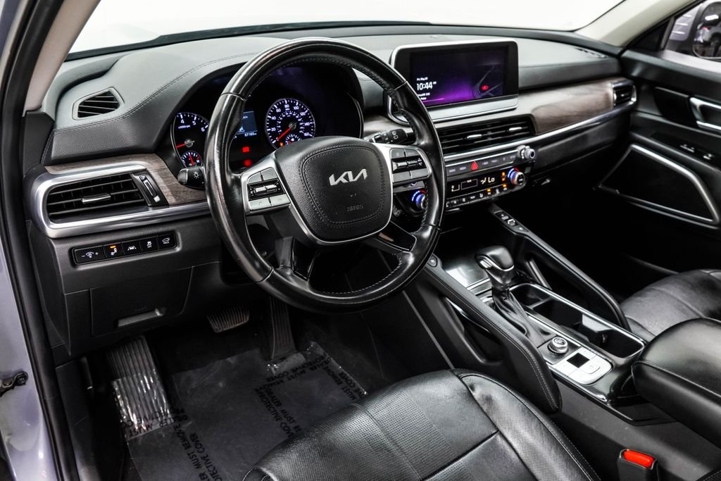 Used 2022 Silver Kia EX image 21