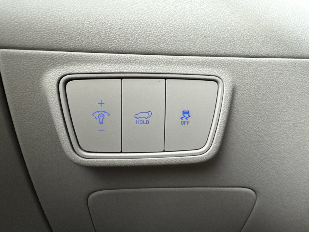 Used 2024 Silver Hyundai SEL image 26