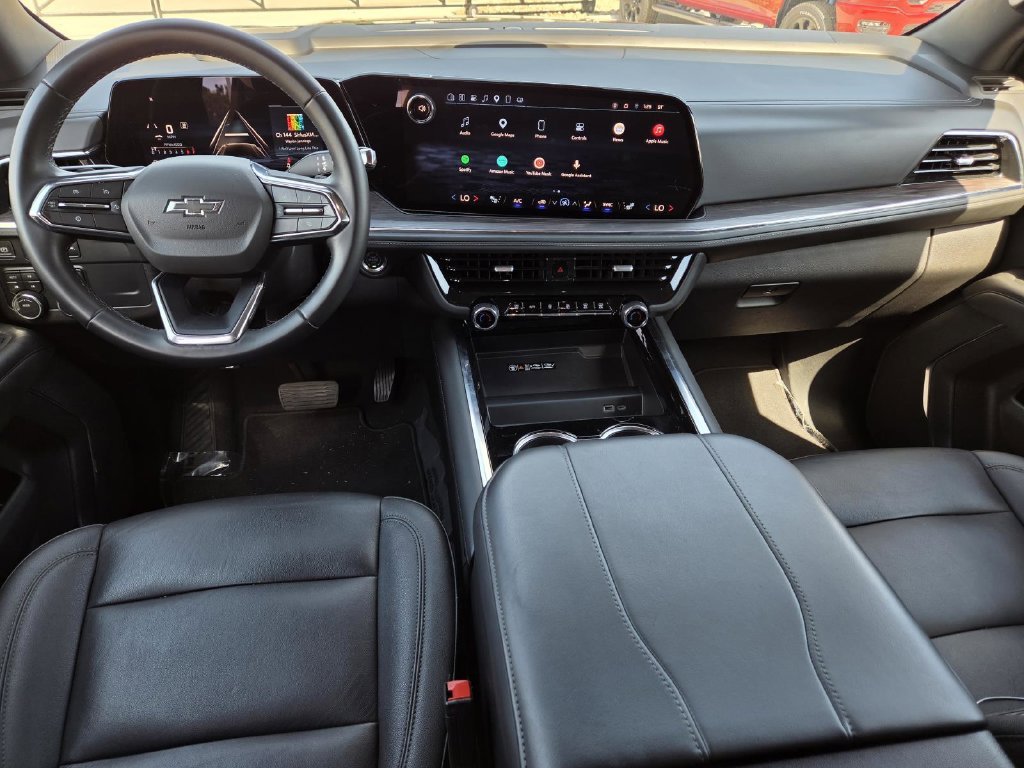 Used 2025 Black Chevrolet Z71 image 23