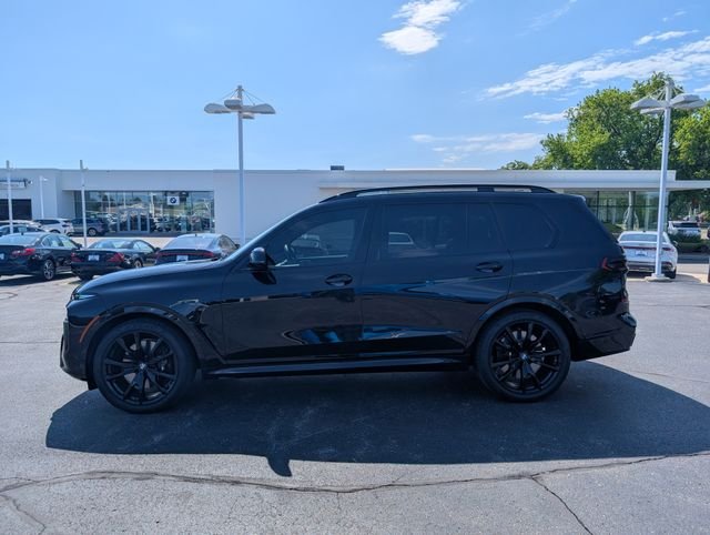 2026 BMW X7 M60i's photo