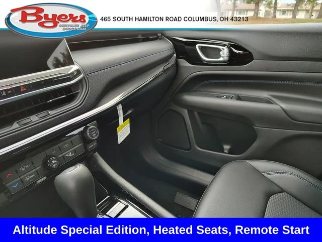 New 2026 Hydro Blue Pearl-Coat Exterior Paint Jeep Latitude image 26