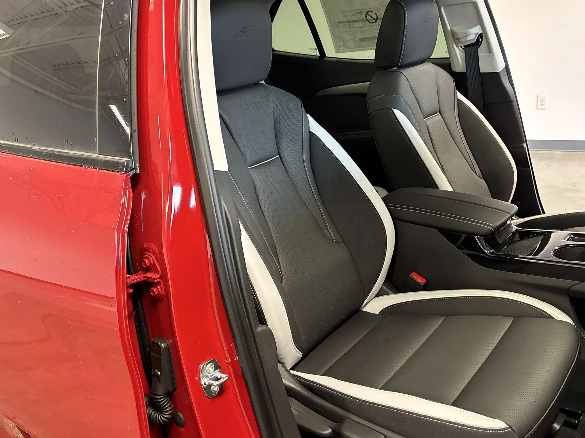 2025 Buick Envision Sport Touring - Photo 74