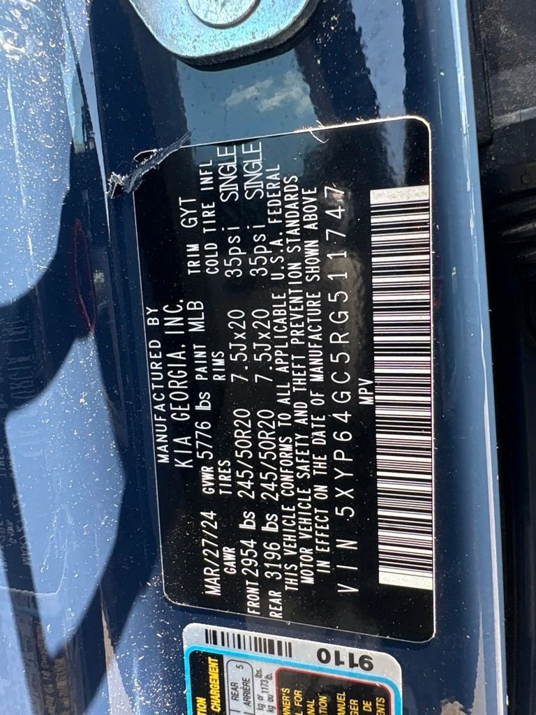 Used 2024 Black Kia S image 22