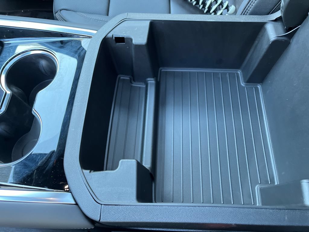 2026 Chevrolet Suburban High Country - Photo 26