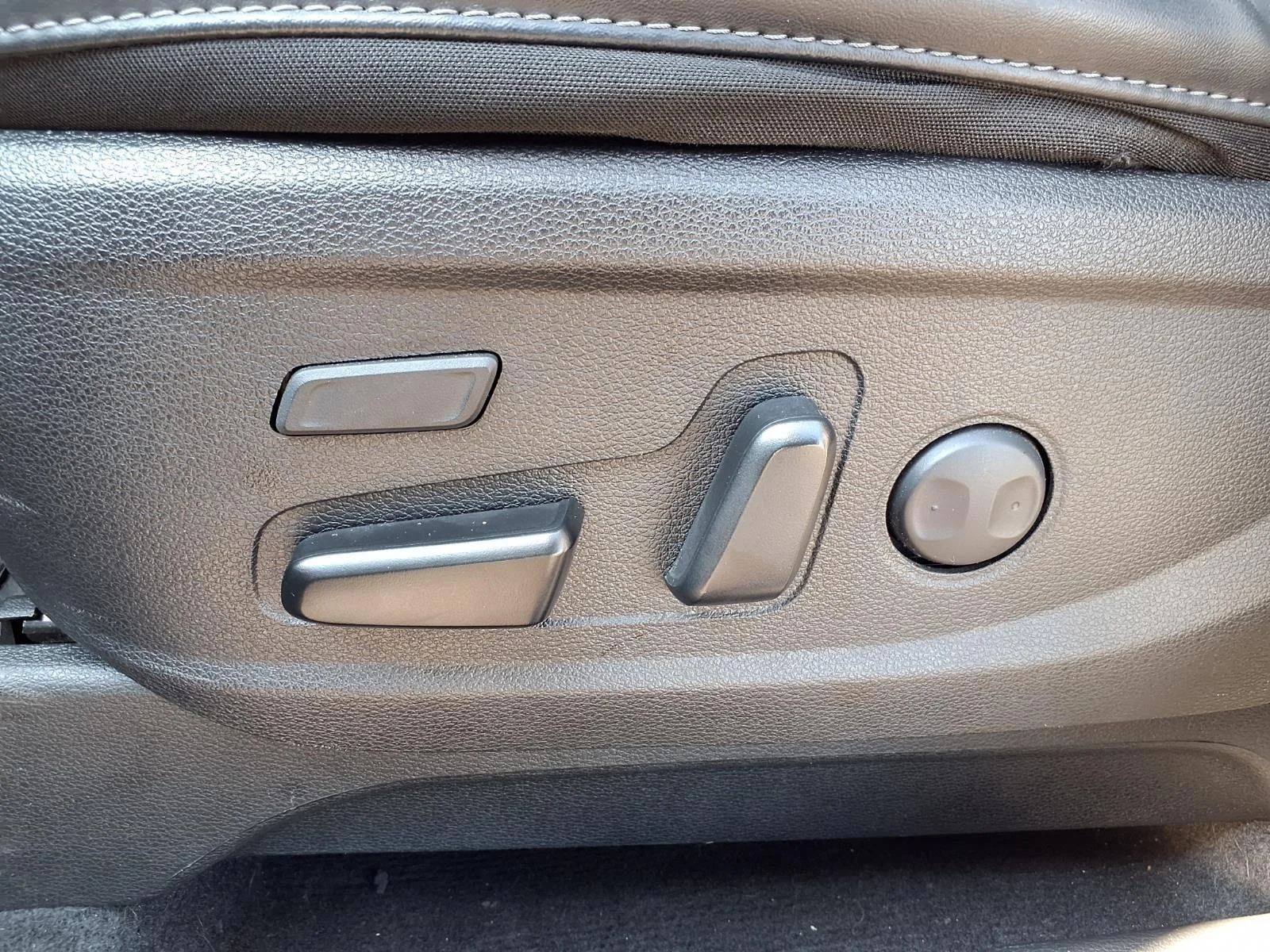 Used 2021 Ebony Black Kia SX image 21